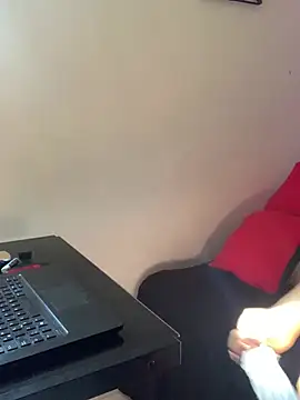 megan purpura online show from 04/29/26, 02:10