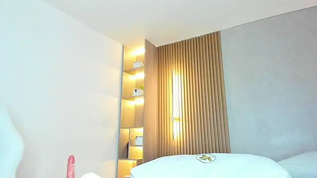 Snapshot of dalila_sette chatting on 04/25/26, 01:41 dalila sette online show from 04/25/26, 01:41