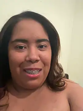 Snapshot of Tainesilva chatting on 04/29/26, 05:30 Tainesilva online show from 04/29/26, 05:30