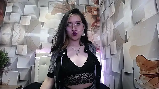 star  pink online show from 04/11/26, 03:05