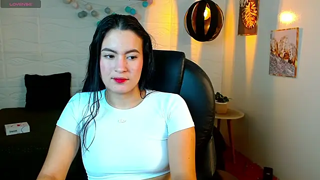 Snapshot of rosaleia_ chatting on 06/02/26, 04:25 rosaleia online show from 06/02/26, 04:25