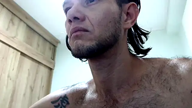 Snapshot of andrew_1520 chatting on 11/06/25, 01:39 andrew 1520 online show from 11/06/25, 01:39