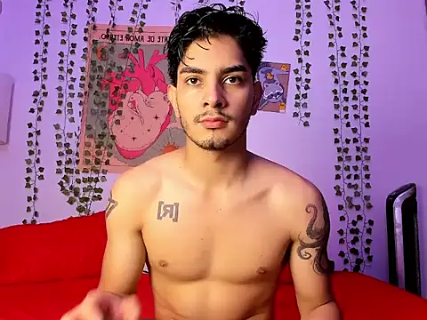 Snapshot of JaxJinx chatting on 04/17/26, 12:46 JaxJinx online show from 04/17/26, 12:46