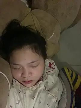 Snapshot of Anne-Rose chatting on 04/13/26, 09:53 Anne-Rose online show from 04/13/26, 09:53