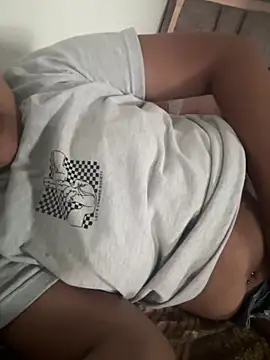 Ninibella online show from 05/26/26, 05:53
