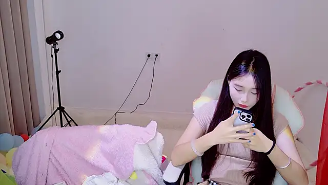 Xiongchumo1120 online show from 05/01/26, 02:16