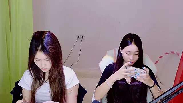 Xiongchumo1120 online show from 05/07/26, 02:28