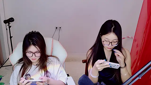 Xiongchumo1120 online show from 05/16/26, 03:25