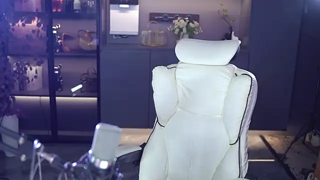 Snapshot of Seraphinei chatting on 05/11/26, 01:17 Seraphinei online show from 05/11/26, 01:17