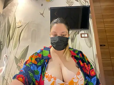 Snapshot of kavyasingh36 chatting on 05/17/26, 11:28 kavyasingh36 online show from 05/17/26, 11:28
