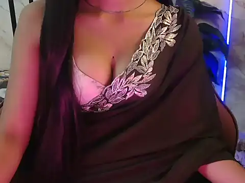 shreya    online show from 05/13/26, 06:22