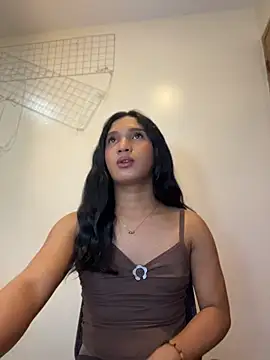 Snapshot of slutty_aki chatting on 06/16/26, 05:37 slutty aki online show from 06/16/26, 05:37