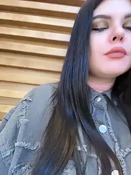 AmeliaBronze online show from 04/16/26, 07:20