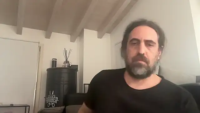 Snapshot of Mach3t3 chatting on 04/14/26, 10:32 Mach3t3 online show from 04/14/26, 10:32