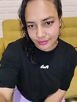 Pricila45 online show from 04/17/26, 01:08