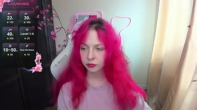 Snapshot of InfernoKitten chatting on 04/22/26, 01:08 InfernoKitten online show from 04/22/26, 01:08