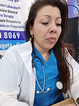 Snapshot of SARA_21- chatting on 06/03/26, 01:03 SARA 21- online show from 06/03/26, 01:03