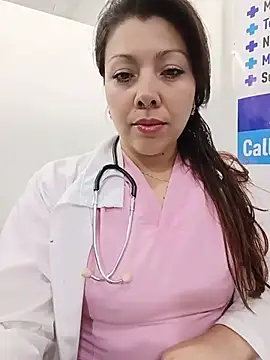 Snapshot of SARA_21- chatting on 06/10/26, 12:37 SARA 21- online show from 06/10/26, 12:37