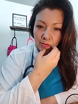 Snapshot of SARA_21- chatting on 06/20/26, 12:41 SARA 21- online show from 06/20/26, 12:41