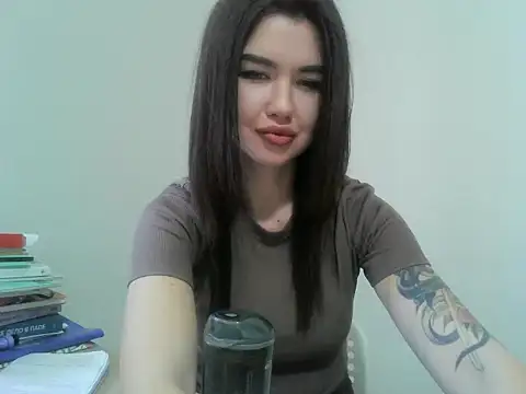 Dareessa online show from 04/13/26, 08:20