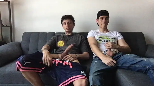 Snapshot of Chrixtopherobin chatting on 04/26/26, 05:21 Chrixtopherobin online show from 04/26/26, 05:21