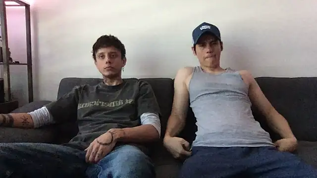 Snapshot of Chrixtopherobin chatting on 04/30/26, 04:02 Chrixtopherobin online show from 04/30/26, 04:02