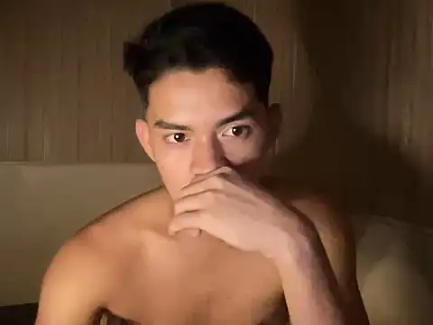 Snapshot of yourhotasian_jhonpol16 chatting on 07/03/26, 03:51 yourhotasian jhonpol16 online show from 07/03/26, 03:51