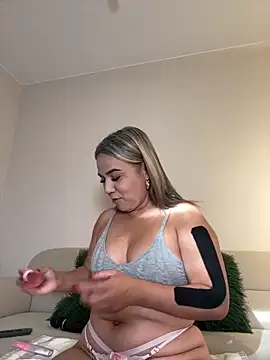 Camila Noer online show from 05/16/26, 12:37