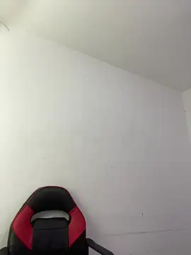 Snapshot of AMARA21 chatting on 04/14/26, 12:55 AMARA21 online show from 04/14/26, 12:55