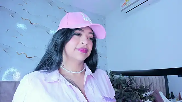 Candicewayne online show from 06/18/26, 11:03