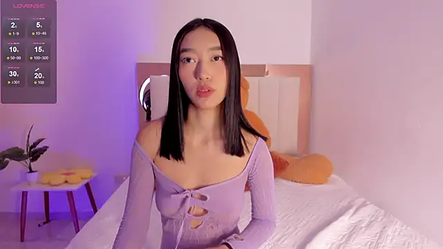 Iam Milly  online show from 05/11/26, 08:50