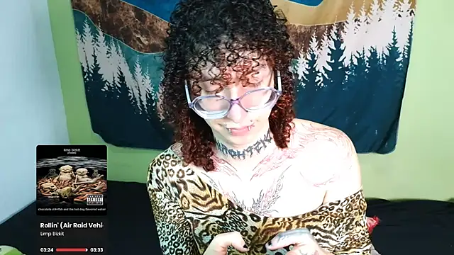 Snapshot of YourGothFemboy chatting on 04/26/26, 07:11 YourGothFemboy online show from 04/26/26, 07:11