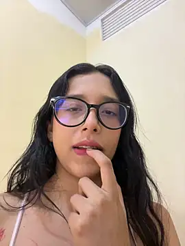 milakitti online show from 05/01/26, 06:07