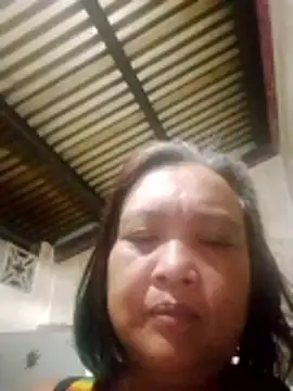 Snapshot of jeanyummytits chatting on 05/15/26, 07:54 jeanyummytits online show from 05/15/26, 07:54