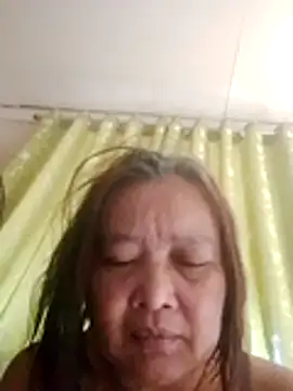 Snapshot of jeanyummytits chatting on 05/20/26, 05:57 jeanyummytits online show from 05/20/26, 05:57