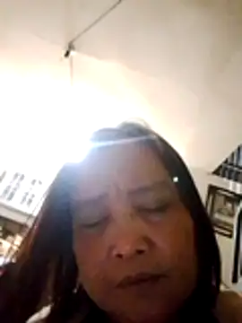 Snapshot of jeanyummytits chatting on 06/02/26, 12:51 jeanyummytits online show from 06/02/26, 12:51