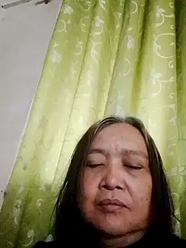 Snapshot of jeanyummytits chatting on 06/11/26, 10:19 jeanyummytits online show from 06/11/26, 10:19