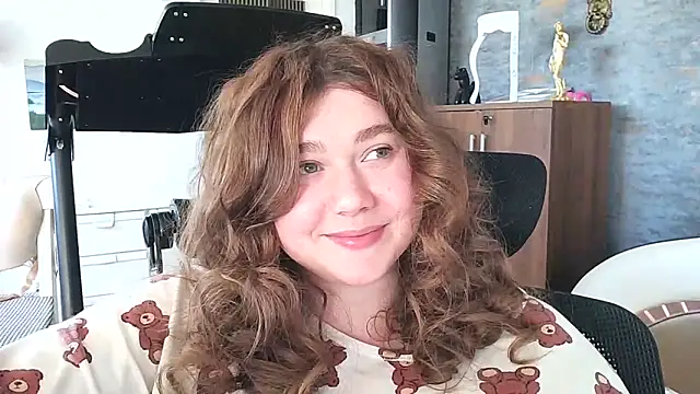 Snapshot of AmeliFoxi chatting on 04/23/26, 12:29 AmeliFoxi online show from 04/23/26, 12:29