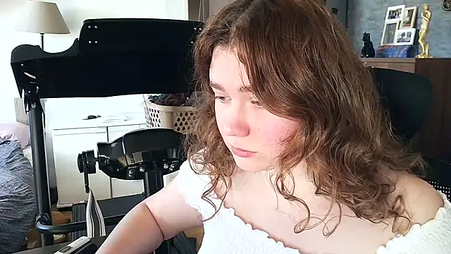 Snapshot of AmeliFoxi chatting on 05/01/26, 10:53 AmeliFoxi online show from 05/01/26, 10:53