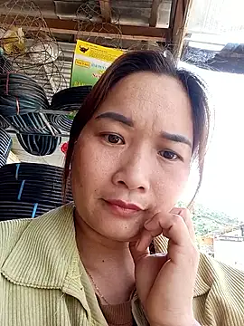 Snapshot of -Hanchu- chatting on 04/30/26, 02:40 -Hanchu- online show from 04/30/26, 02:40