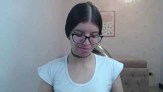 Kailee ch online show from 05/03/26, 12:33