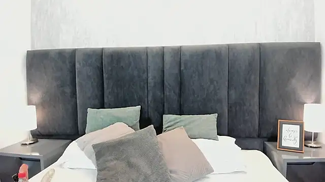 Snapshot of miaa_Lind chatting on 06/09/26, 05:08 miaa Lind online show from 06/09/26, 05:08