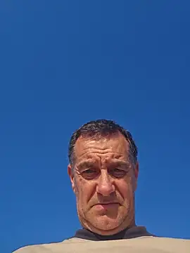 Snapshot of loulouferrari chatting on 05/25/26, 05:52 loulouferrari online show from 05/25/26, 05:52