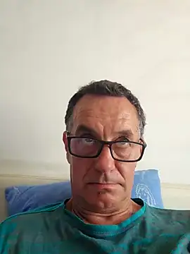 Snapshot of loulouferrari chatting on 05/31/26, 12:45 loulouferrari online show from 05/31/26, 12:45
