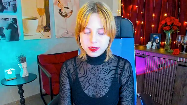 VivienneHebert online show from 04/29/26, 09:57