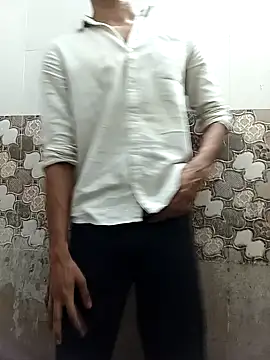 itsmemadhu2019 online show from 05/24/26, 12:54