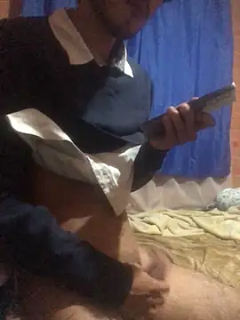 fredystonee25 online show from 04/19/26, 03:28