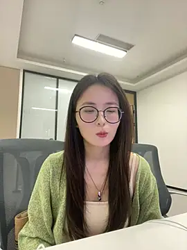 Snapshot of Taosi11 chatting on 04/24/26, 06:49 Taosi11 online show from 04/24/26, 06:49