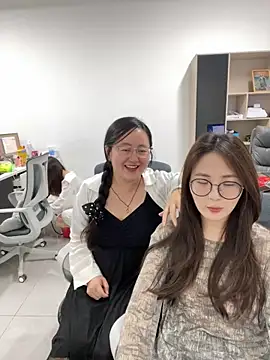 Snapshot of Taosi11 chatting on 05/19/26, 07:15 Taosi11 online show from 05/19/26, 07:15