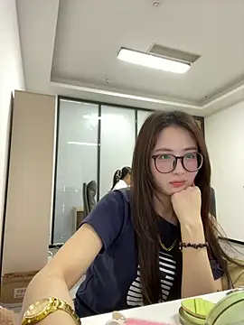 Snapshot of Taosi11 chatting on 06/05/26, 06:42 Taosi11 online show from 06/05/26, 06:42